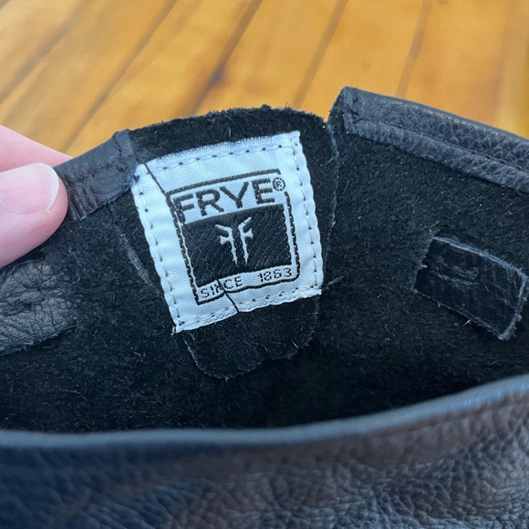 Frye Veronica Black Leather Short Slouch Boots, Size 10 - Picture 9 of 16